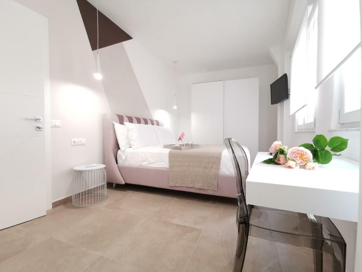 Suitesgaribaldi Cagliari Exteriér fotografie